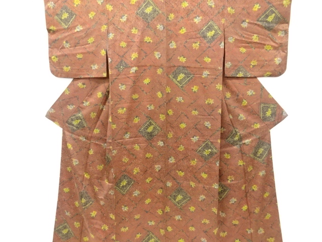 リサイクル　斜め格子に花模様小紋着物